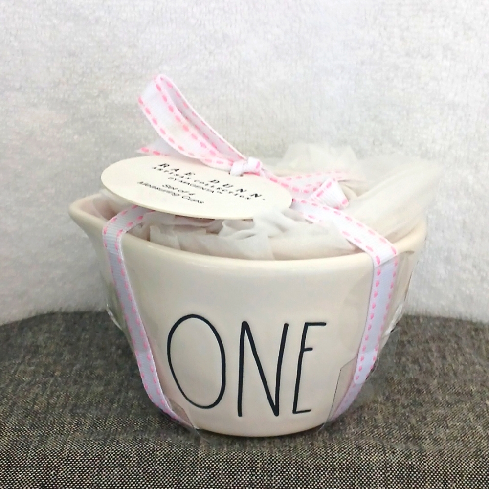 Rae Dunn measuring cups
